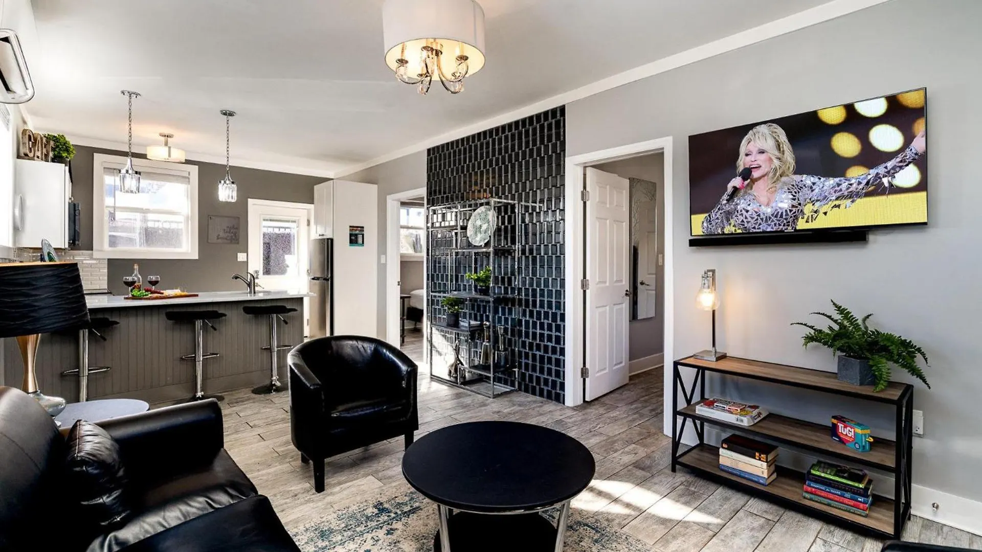 Villa Opulent Pearl - Private Patio - Mins To Broadway à Nashville Hébergement de vacances